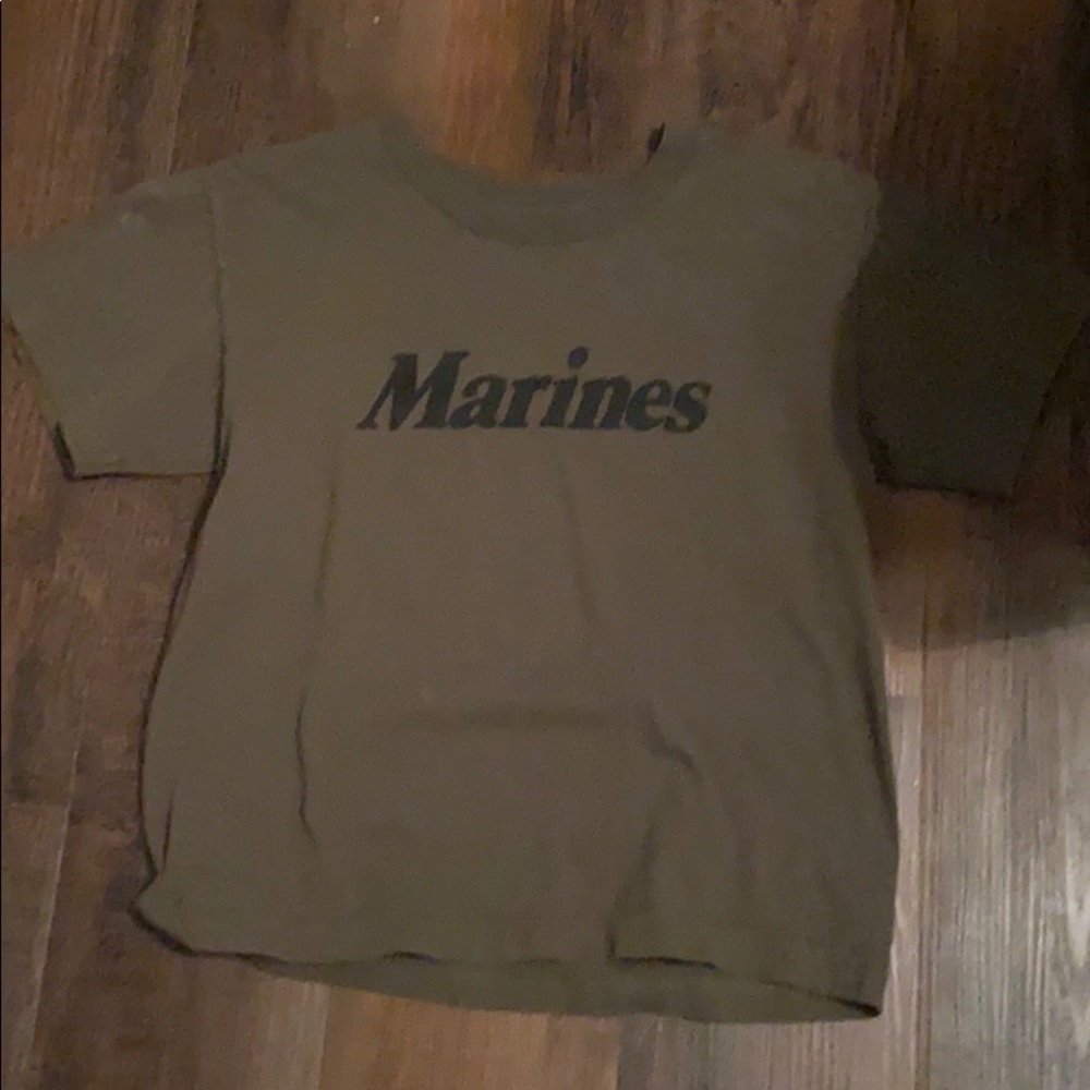 I am selling this item because it does not fit me